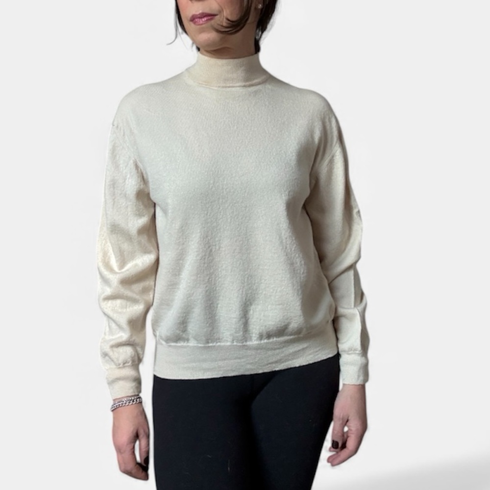 Tricots St Raphael Cream Wool Turtleneck Sweater